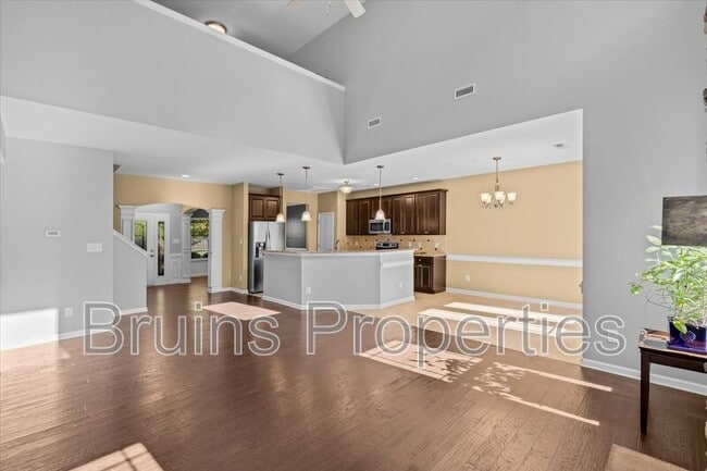 1814 Castle Gate Ct