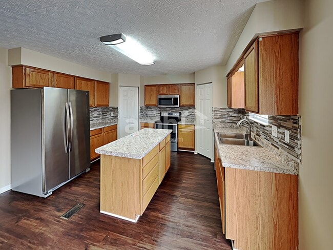 Photo - 340 Evergreen Cir
