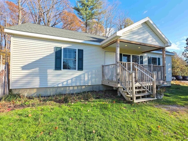 Building Photo - 4 Rock Point Rd