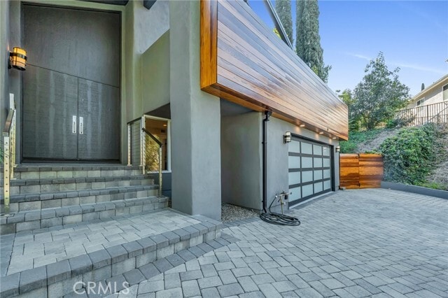 4642 Poe Ave