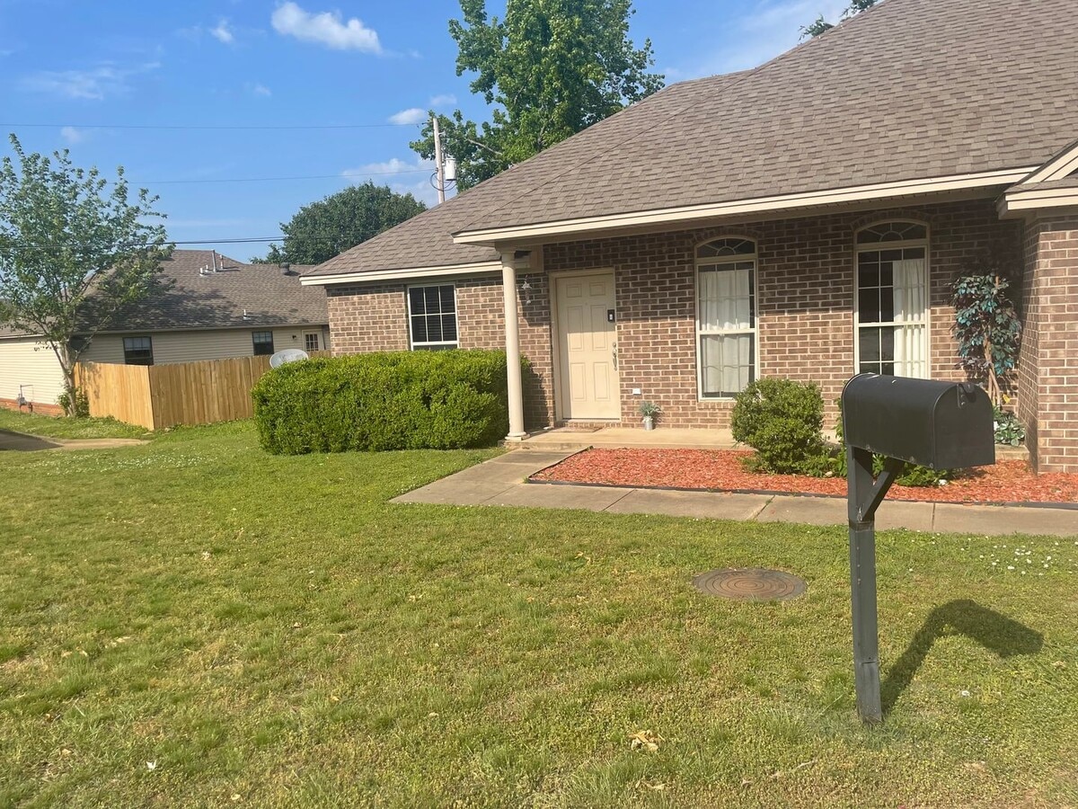 West End Cozy 3/2 Home - West End Cozy 3/2 Home