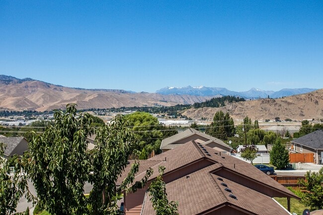 Photo - 3950 NE Vista del Rey Dr Unit B