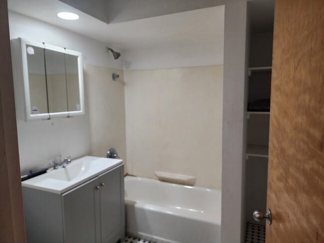 Photo - 125 Union St Unit 1