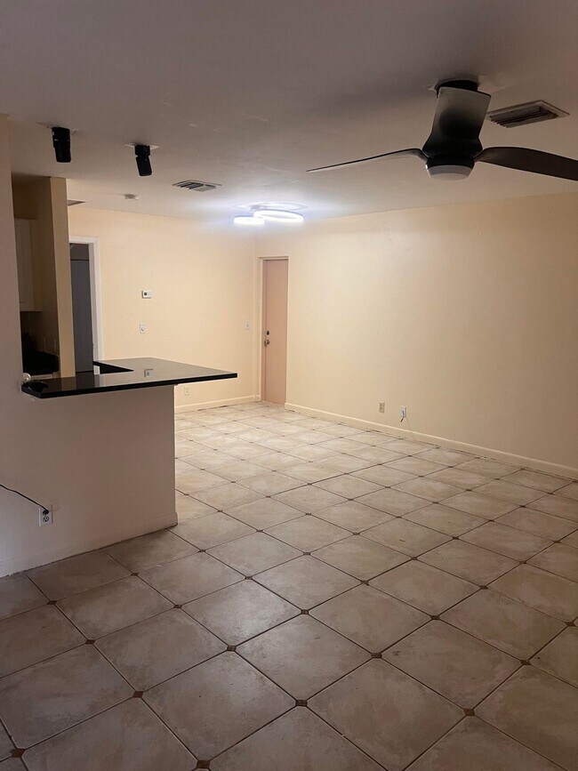 Photo - 30 Crossings Cir