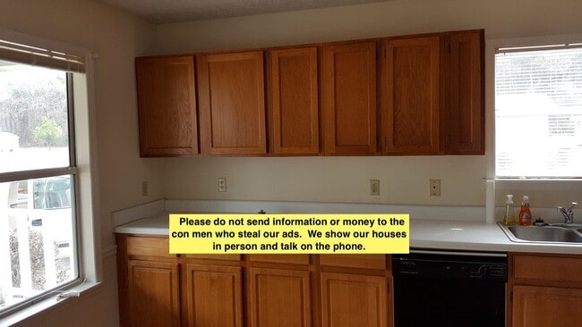 Photo - 609 Windcrest Dr