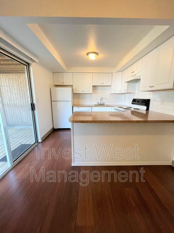 Photo - 2815 E 19th St Condo Unit L