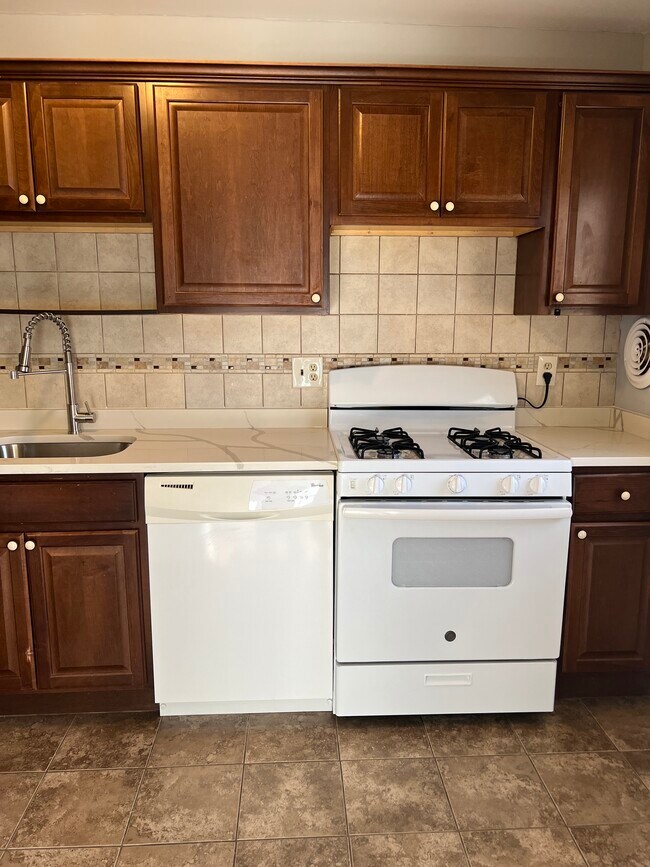 Photo - 8202 Stewarton Ct
