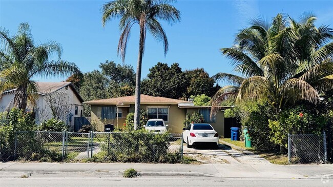 Building Photo - 7530 NW 12th Ave Unit side Rental