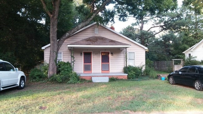 front of duplex - 427 Lebanon Rd Unit A