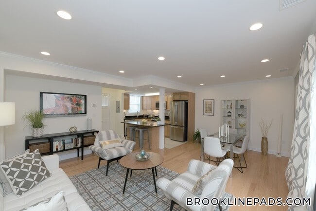 Photo - 166 Gerry Rd