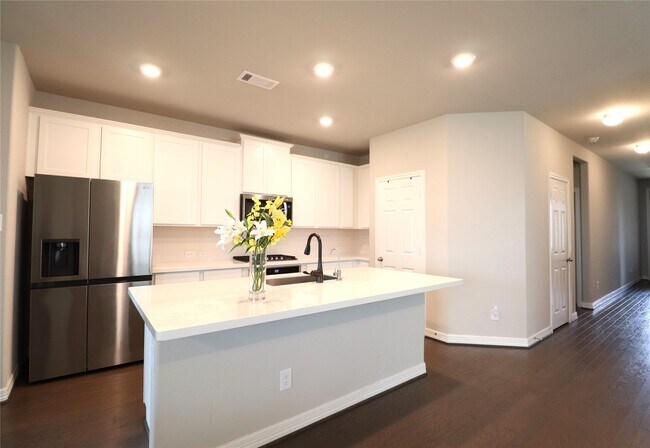 Photo - 145 Sunray Creek Dr