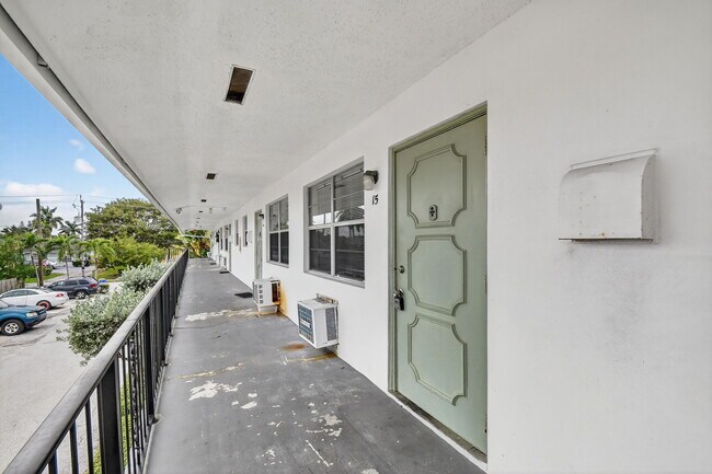 Photo - 1406 Barton Rd