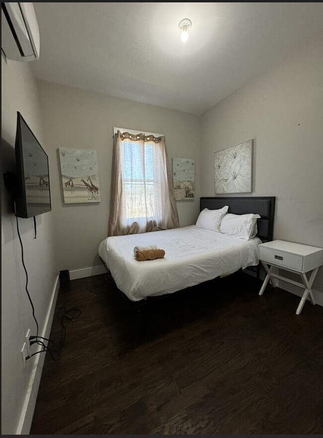 Unit 1F - 4 Whitman Ave Unit 1F