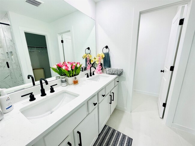 Photo - 27039 Flower Isle Ln