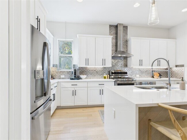 Photo - 3002 Sunridge Dr