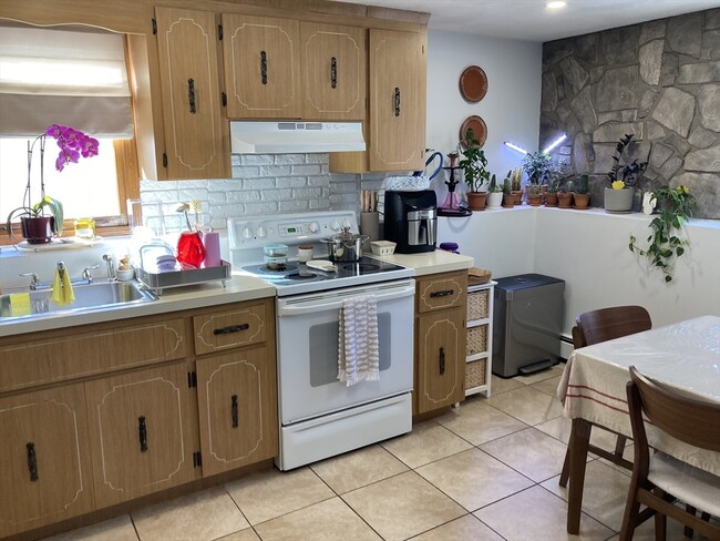 Photo - 25 Cleveland St Unit 1