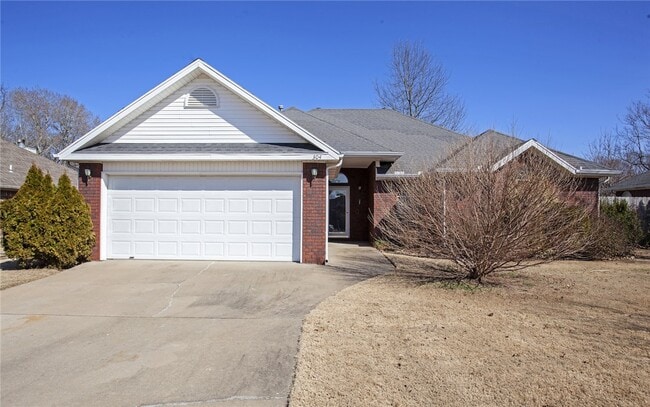 Building Photo - 304 Old Forge Dr