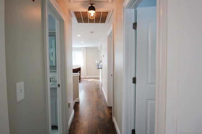 Photo - 165 Nordstrand Ave House