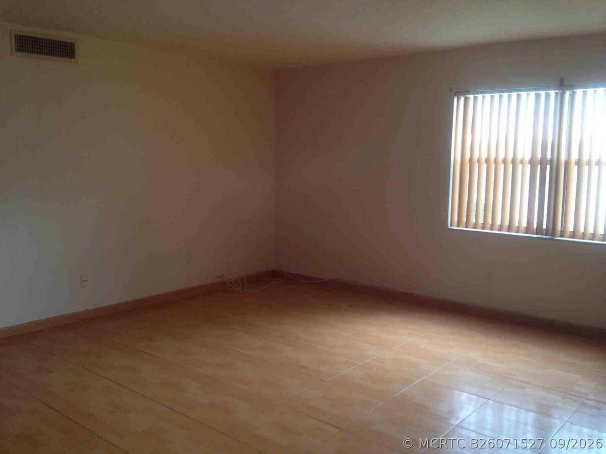 Photo - 3660 SW 60th Ave Unit 2