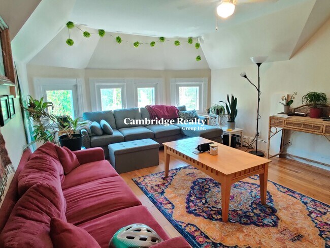 Photo - 1539 Cambridge St Unidad 3A