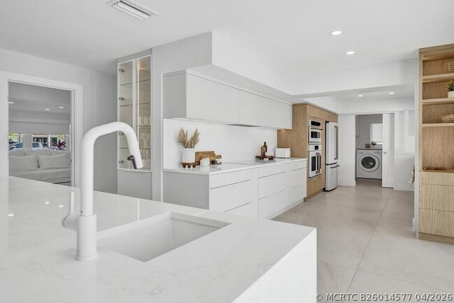 Photo - 5581 NE 31st Ave