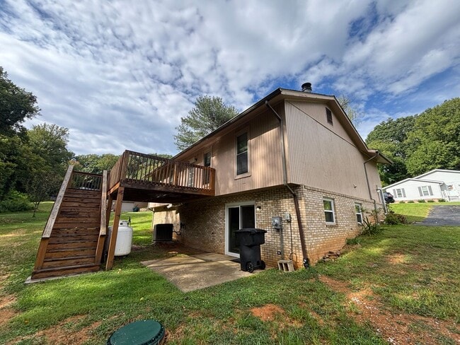 Photo - 6421 Orchard View Ln