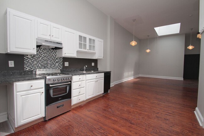 Photo - 1527 South St Unit 2R