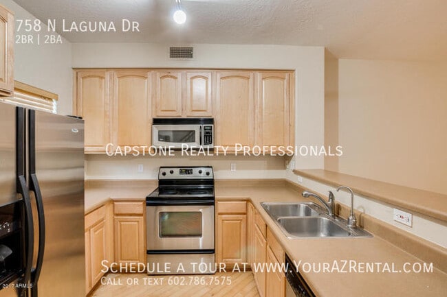 Building Photo - 758 N Laguna Dr Rental