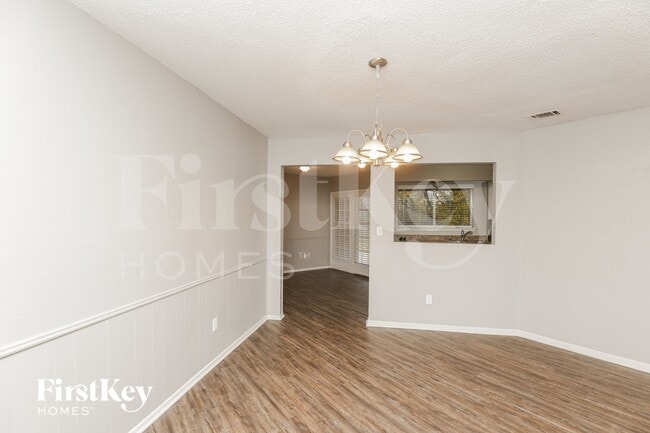 Photo - 500 Hinton St
