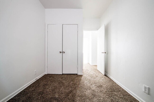 Photo - 418-24 S Laramie Ave Chicago, IL 60644