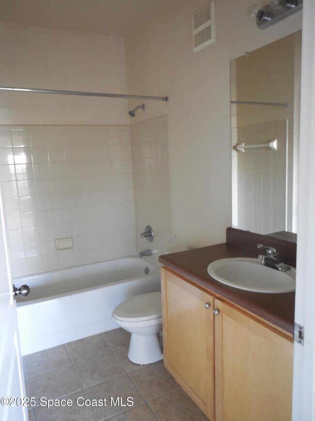 Photo - 6460 Borasco Dr Unit 3904