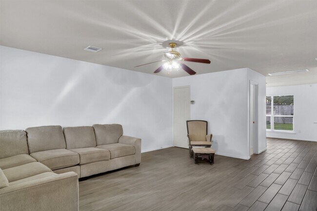 Photo - 15807 Little Miss Creek Dr