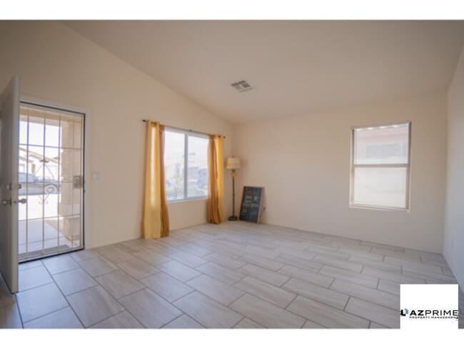 Photo - Charming 3/2 Peoria House!