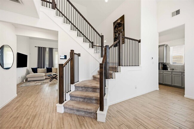 Photo - 4238 Redford Valley Rd