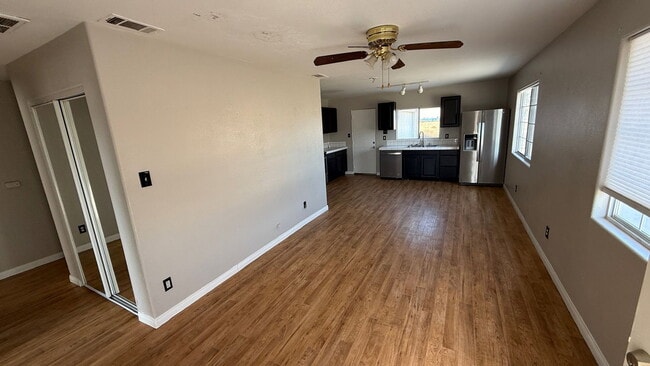 Photo - 879 Wilson Ave