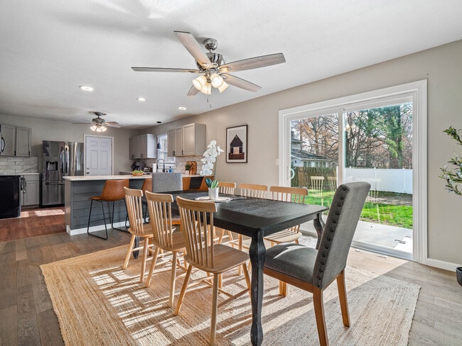 Photo - 4861 Pineview Dr Unit ID1061092P