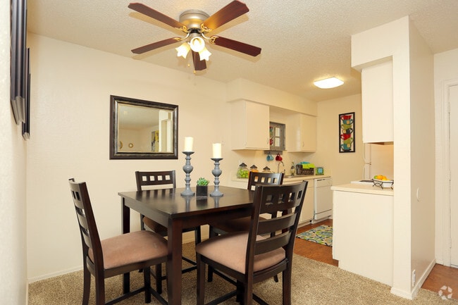 1BR - Dining Area