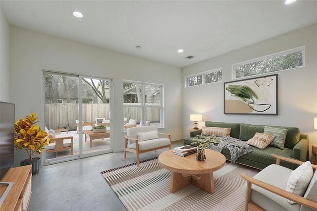 Photo - 2503 S 6th St Unit B