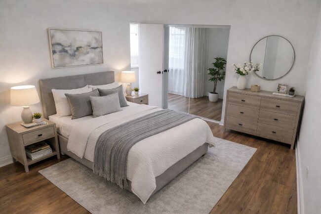 Photo - 1851 N Green Ln N