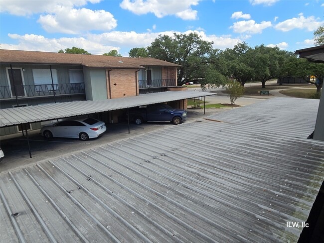 Photo - 8818 Ilona Ln Unidad 6