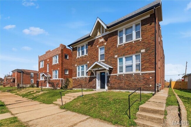 Photo - 4643 Evans Ave