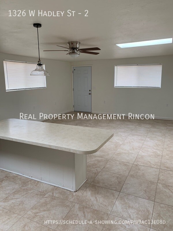 Photo - 1326 W Hadley St Unidad 2