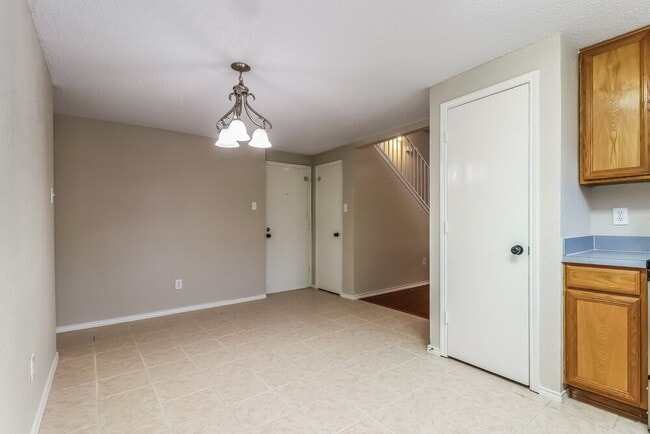 Photo - 401 Meadow St