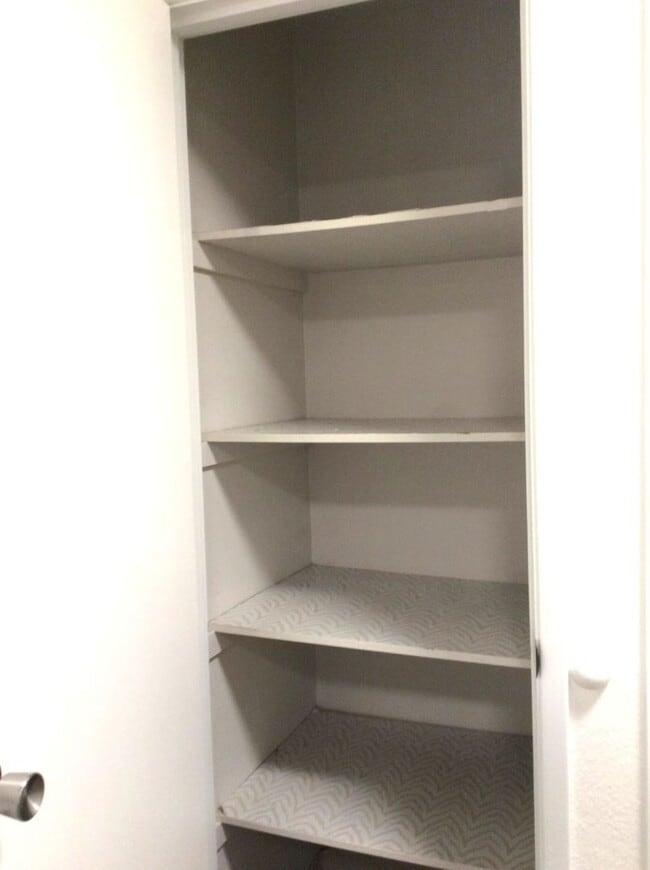 Photo - Charming 2 BDRM, 1 BATH Duplex - Universit...