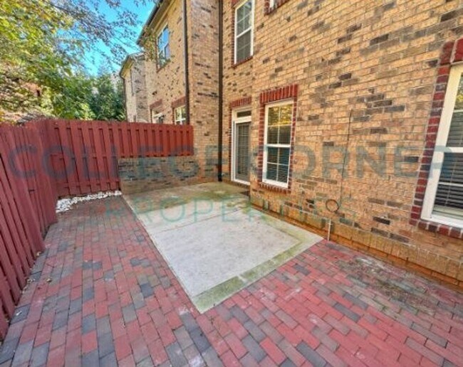 4964 Wyngate Village Dr
