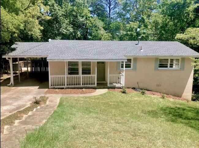 Building Photo - 501 Rosewell Ln Rental