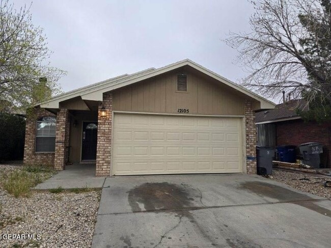 Building Photo - 12105 Castle View Way