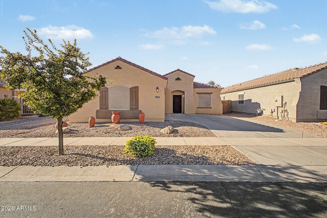 Building Photo - 706 E Las Colinas Pl