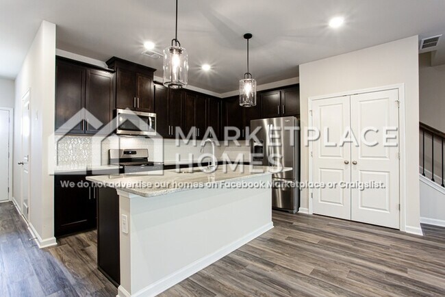 Photo - 2093 Avalon Rdg