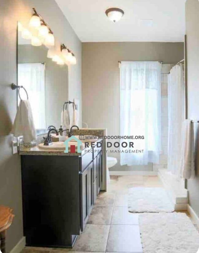 Photo - 400 6th Ave N